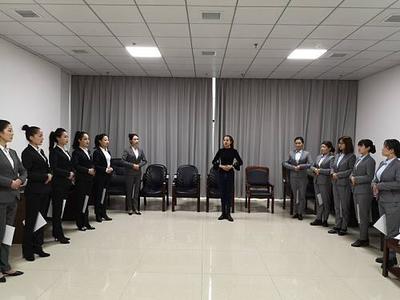 政府会议服务礼仪培训内容